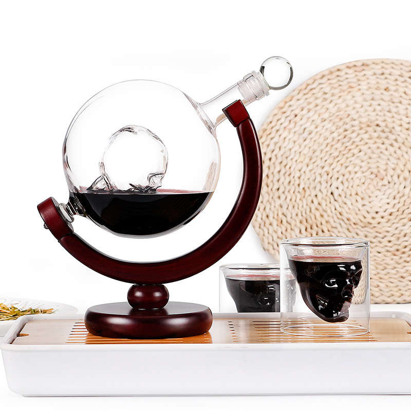 أصل وتاريخ تطور الزجاج