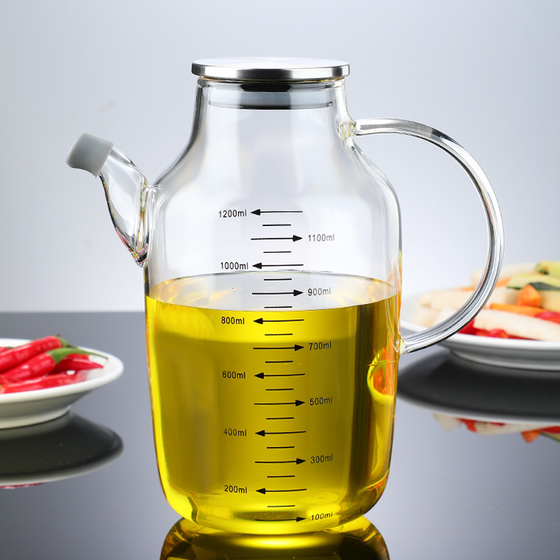 هل زجاجة الزيت الزجاجية سهلة التنظيف؟